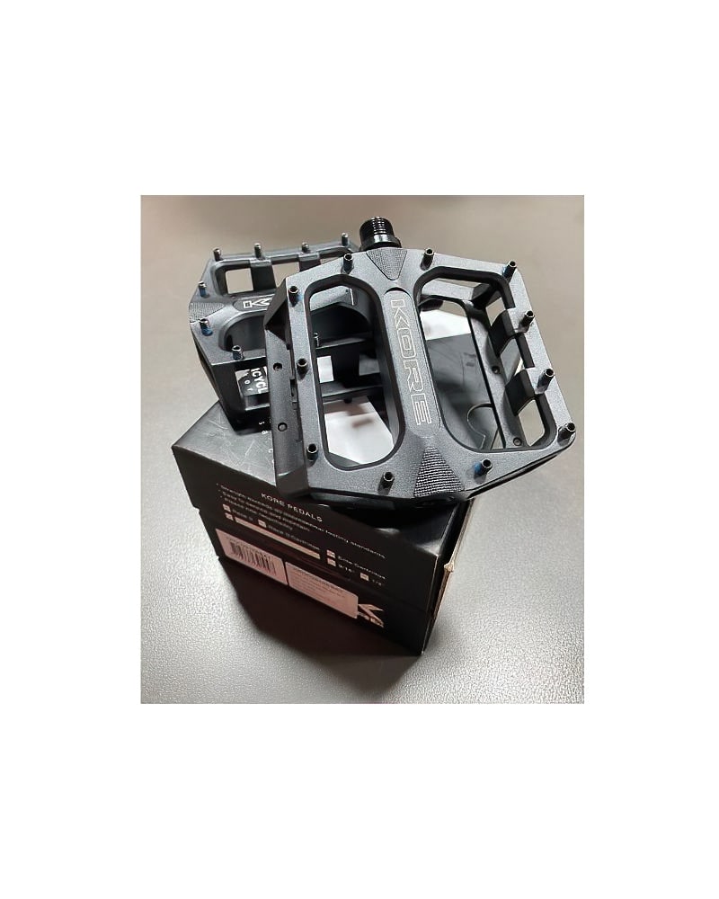 Kore D1 / D2 Matt Black Pedals 3 Kore D2 Matt Black 1 min