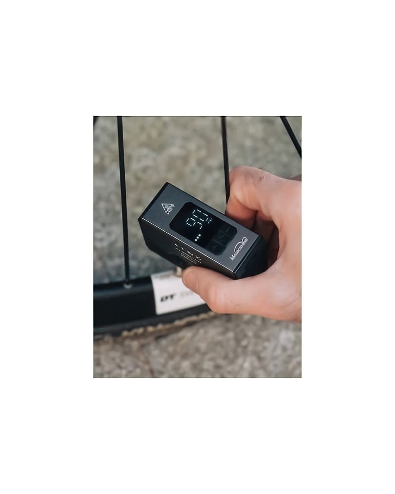 Magicshine AIRRO Mini Bicycle Tyre Inflator Electric Pump 6 AIRRO Mini Bicycle Tire Inflator 6 DeNoiseAI standard min